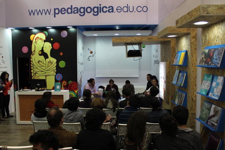 lanzamiento_libro_pedagogias_de_la_memoria-9.JPG