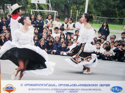 I festival folclorico IPN