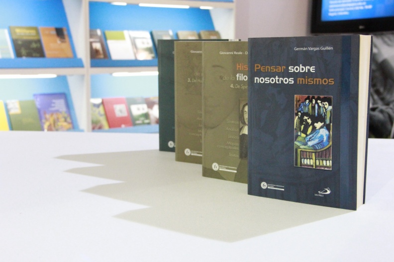 Feria del Libro - 2013 (30).JPG