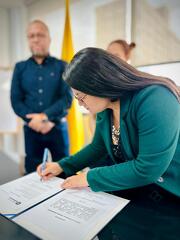 jefa comunicaciones (3)